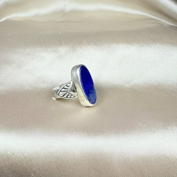 Handmade Oval Blue Lapis Lazuli Silver Ring Decorative Border Jewelry Size 7 - Picture 2 of 5